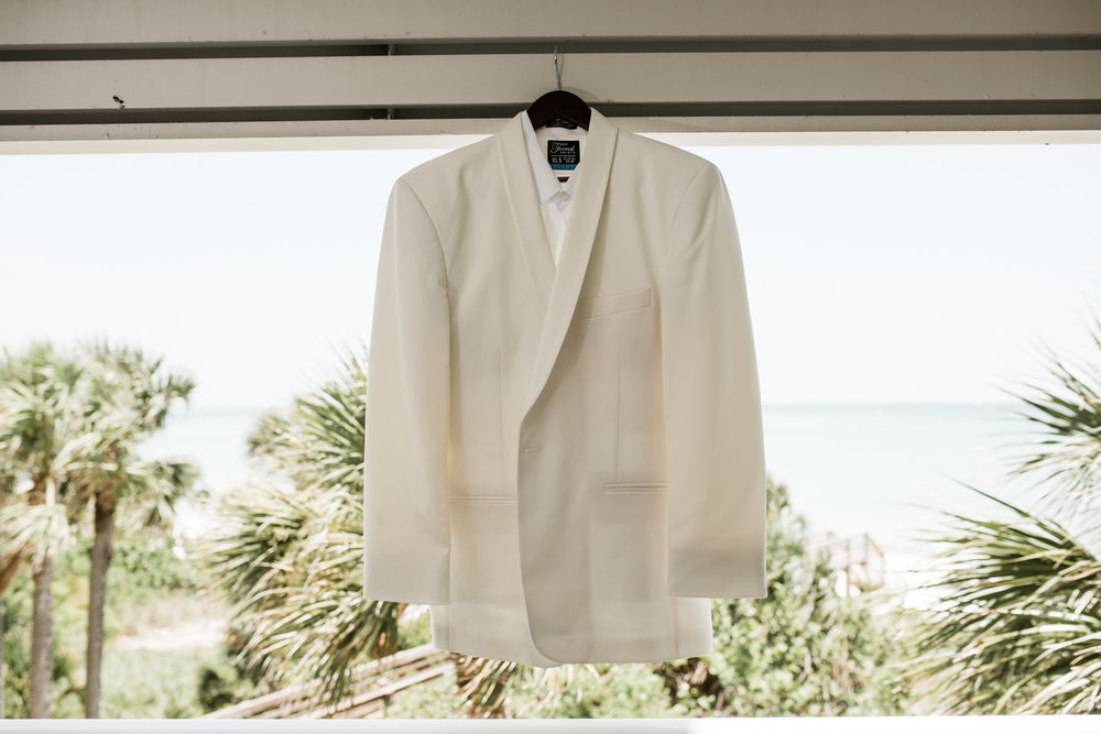 Grooms White Tuxedo for a Sarasota Wedding at the Longboat Key Club